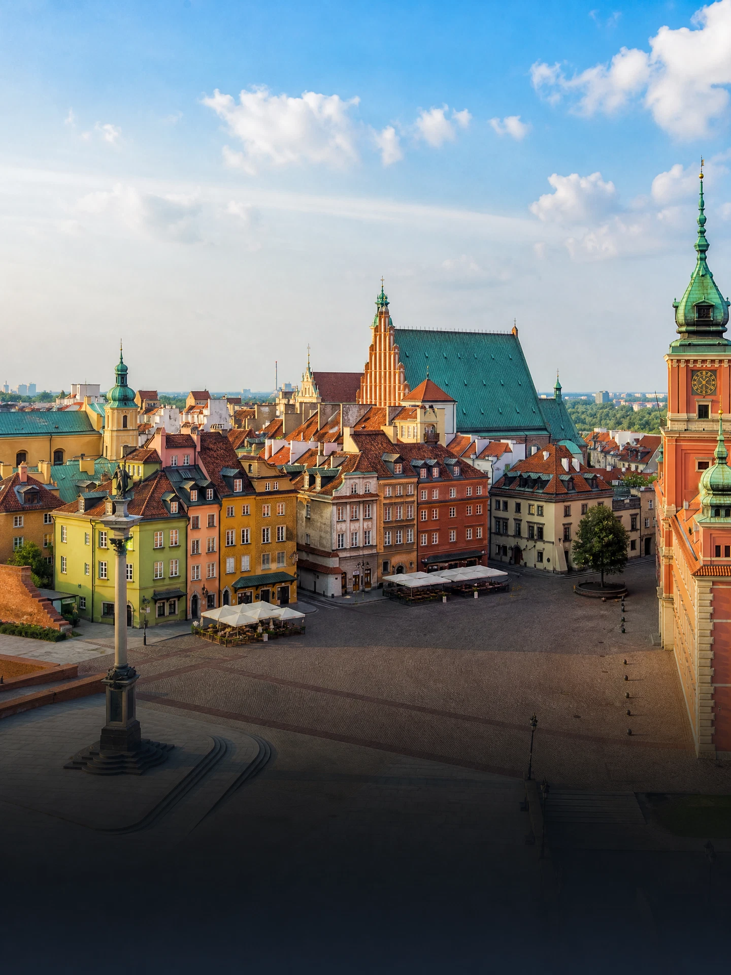 Quảng trường Phố cổ Warsaw, Ba Lan với kiến trúc nhiều màu sắc