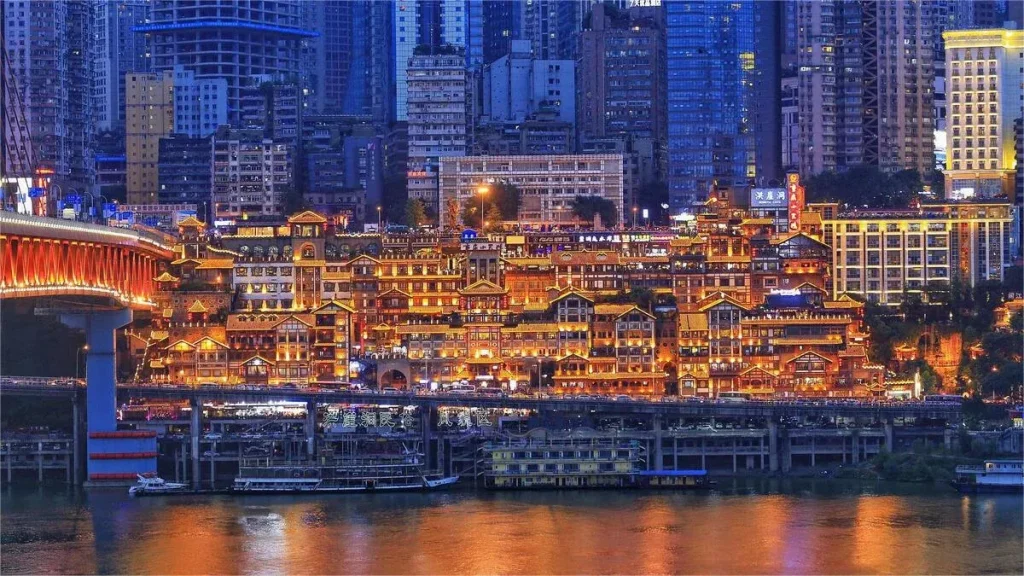 Dạo quanh Hang Hồng Nhai