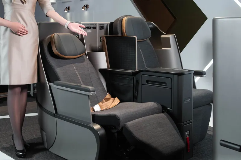 Hạng ghế và vị trí ngồi trên chuyến bay Starlux Airlines