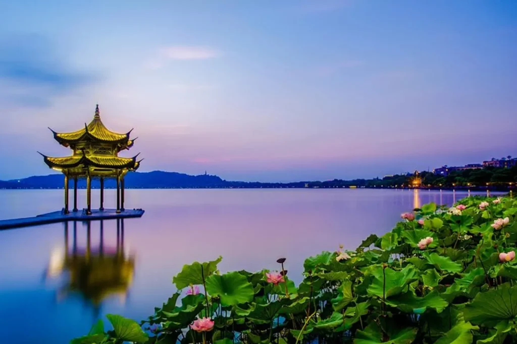 Hồ Tây - Biểu tượng của Hàng Châu