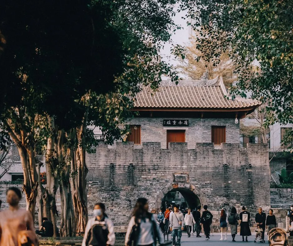 Tham quan Thành phố cổ Nam Đầu