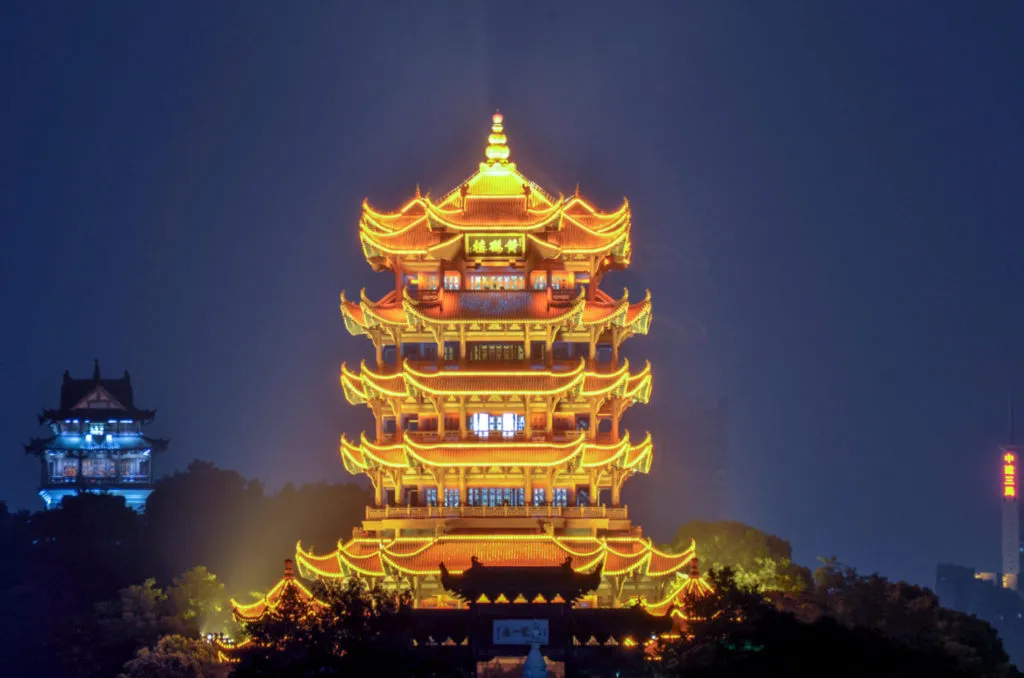 Tháp Hạc Vàng
