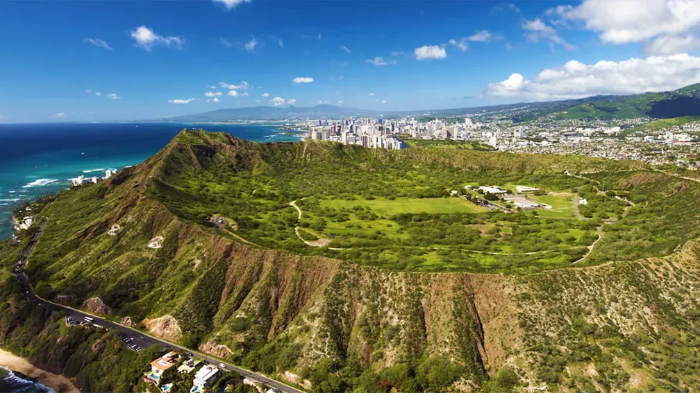 Diamond Head - Miệng núi lửa đã tắt nổi tiếng tại Honolulu