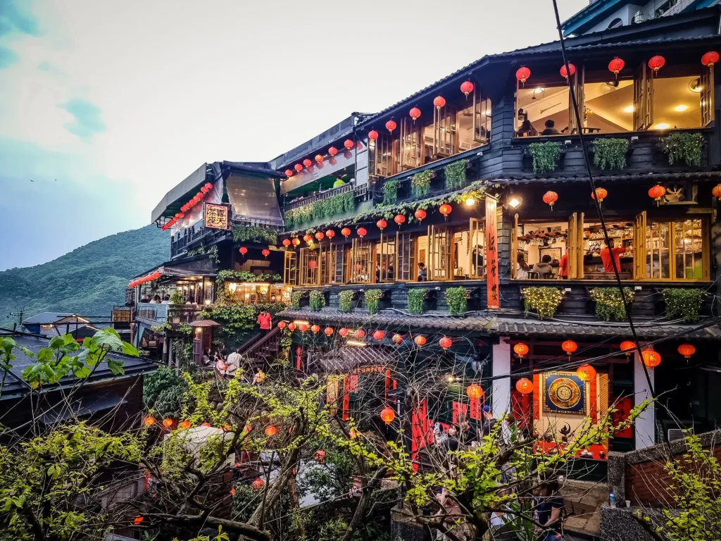 Làng cổ Cửu Phần nổi tiếng